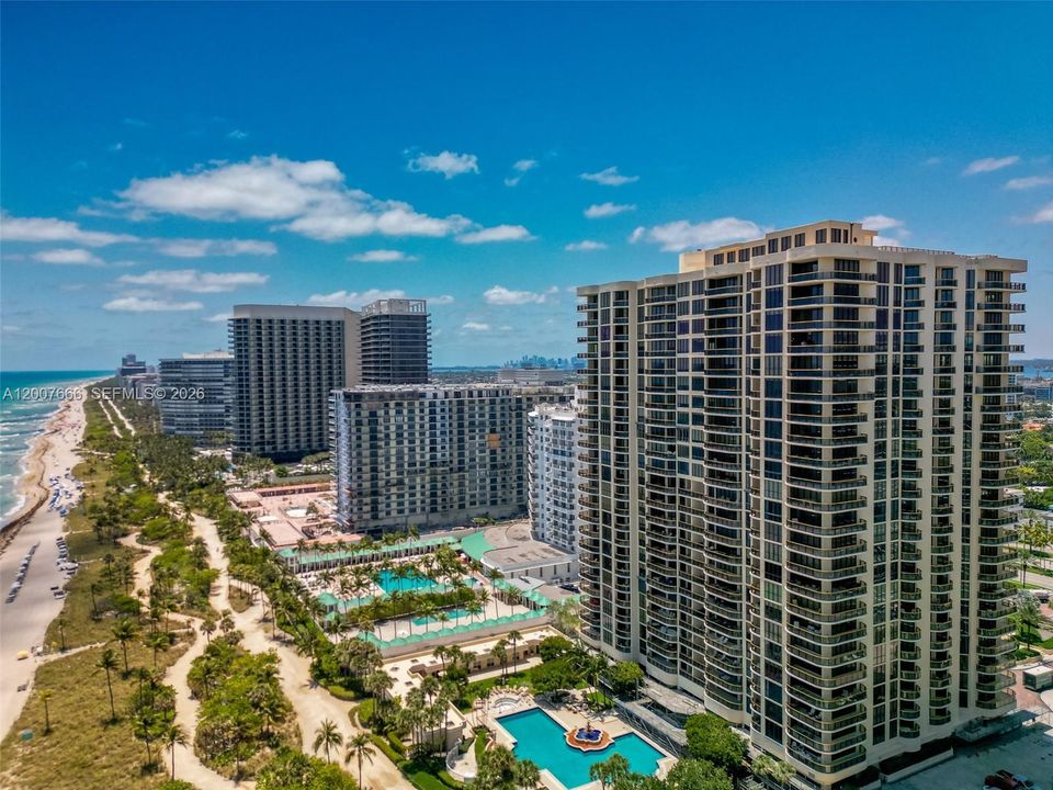 For Sale: $4,600,000 (2 beds, 3 baths, 3520 Square Feet)