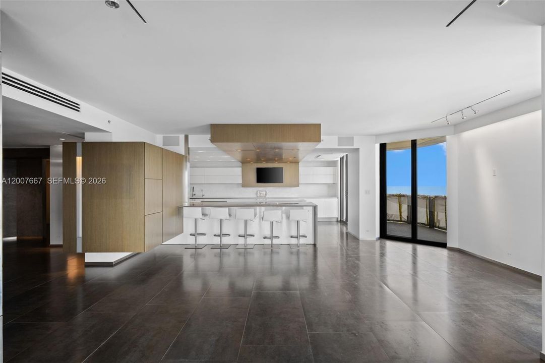 For Sale: $3,700,000 (2 beds, 2 baths, 3670 Square Feet)