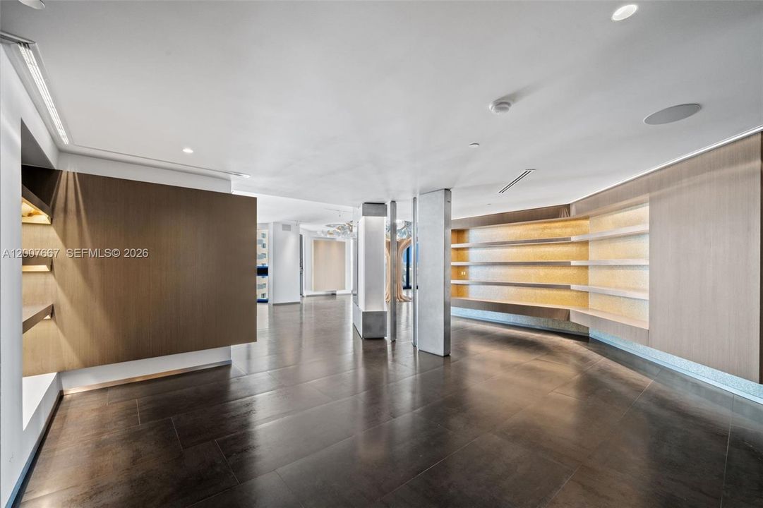 For Sale: $3,700,000 (2 beds, 2 baths, 3670 Square Feet)