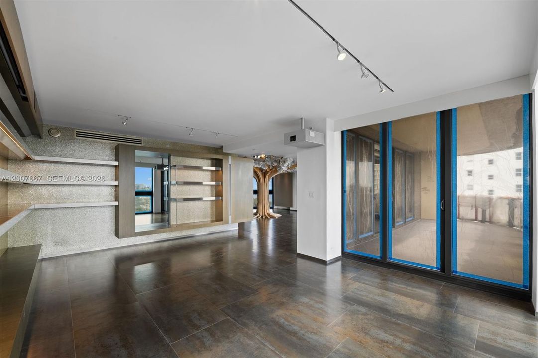 For Sale: $3,700,000 (2 beds, 2 baths, 3670 Square Feet)