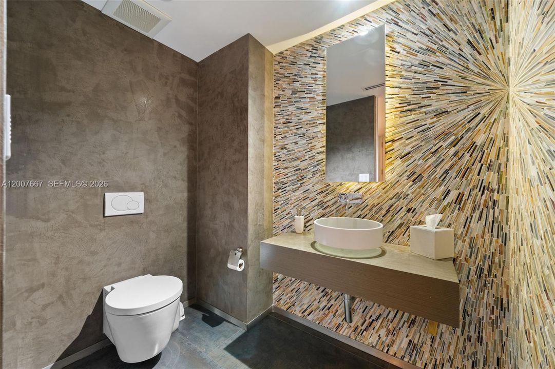 For Sale: $3,700,000 (2 beds, 2 baths, 3670 Square Feet)