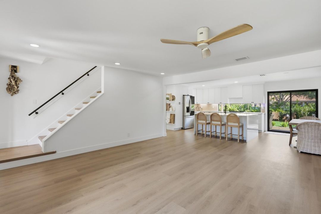 008-038-Living Room-1500x1000