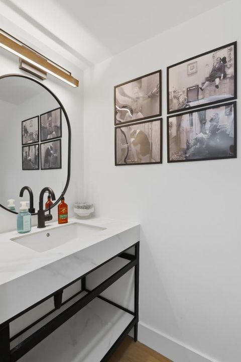 020-006-Half Bath-667x1000