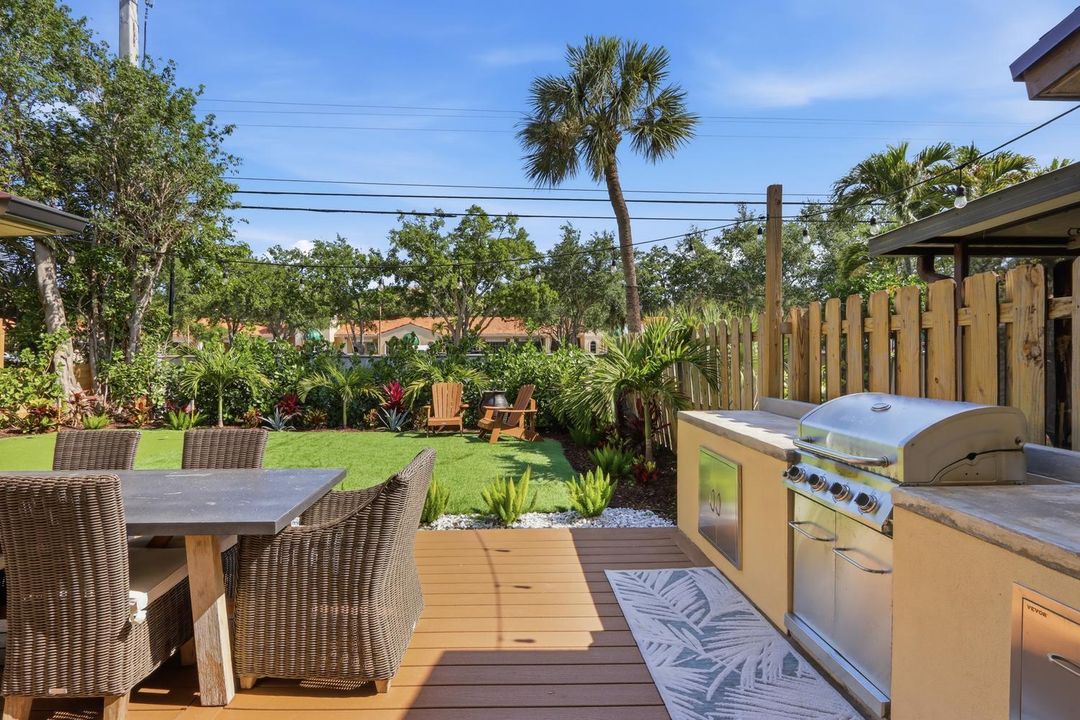 032-046-Patio Deck-1500x1000