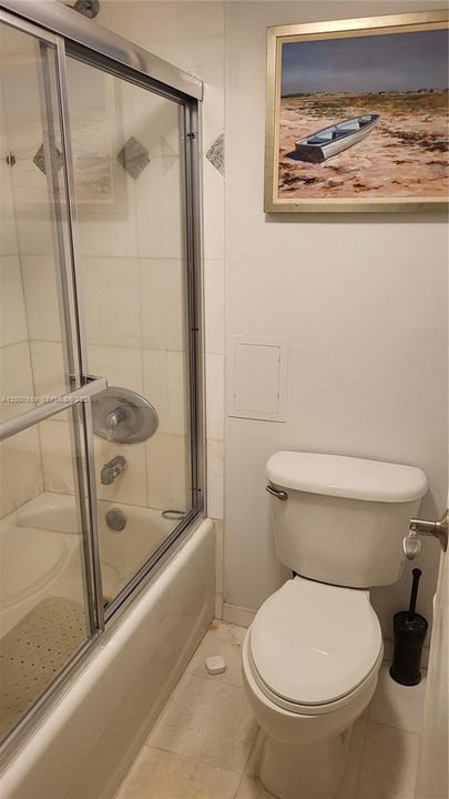 For Sale: $187,000 (1 beds, 1 baths, 741 Square Feet)