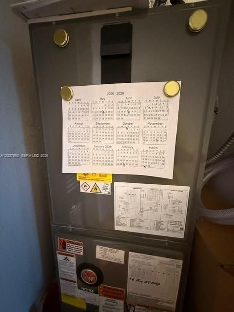 На продажу: $399,000 (3 спален, 2 ванн, 1396 Квадратных фут)