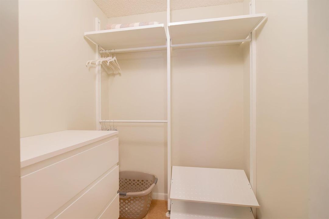 Closet 2