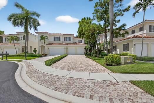 357 Chambord Terrace
