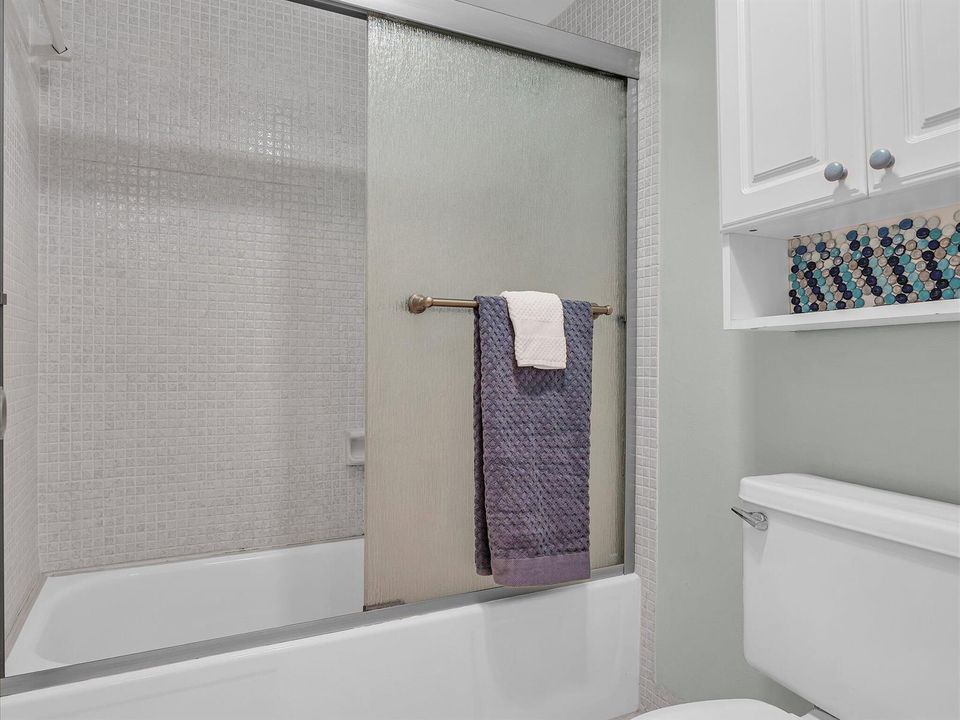 Primary En Suite Bath