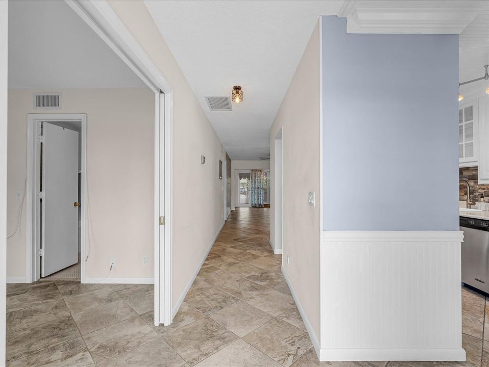 Entrance to Guest Bed