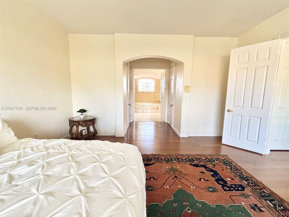 En Venta: $2,599,777 (5 camas, 4 baños, 3359 Pies cuadrados)