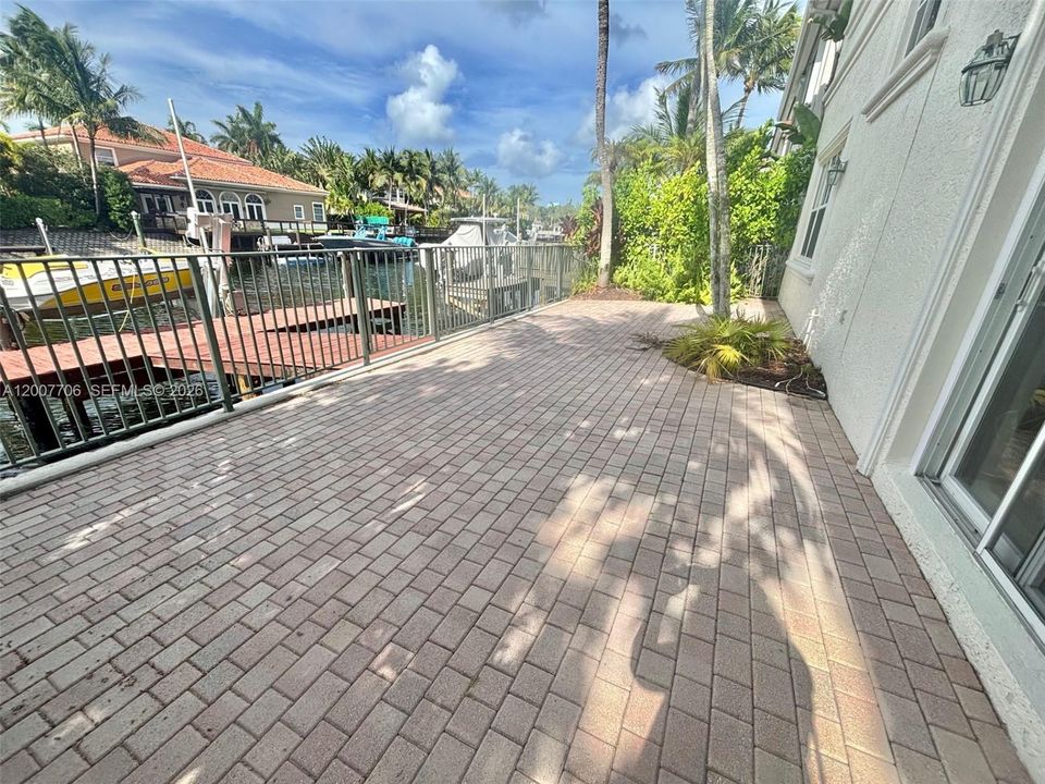 En Venta: $2,599,777 (5 camas, 4 baños, 3359 Pies cuadrados)