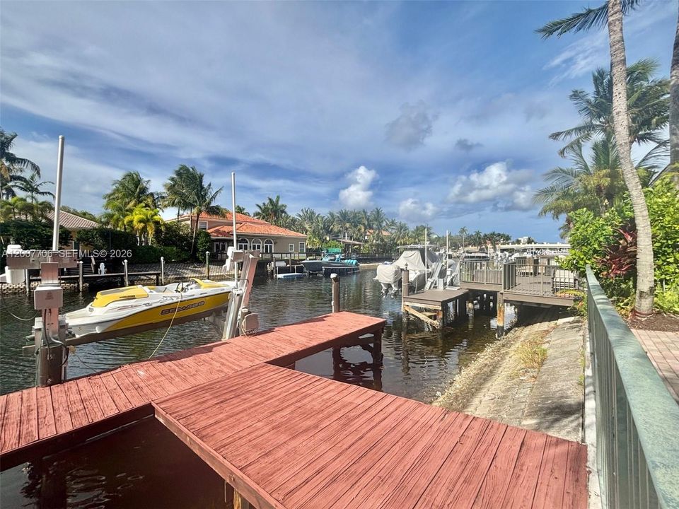 En Venta: $2,599,777 (5 camas, 4 baños, 3359 Pies cuadrados)