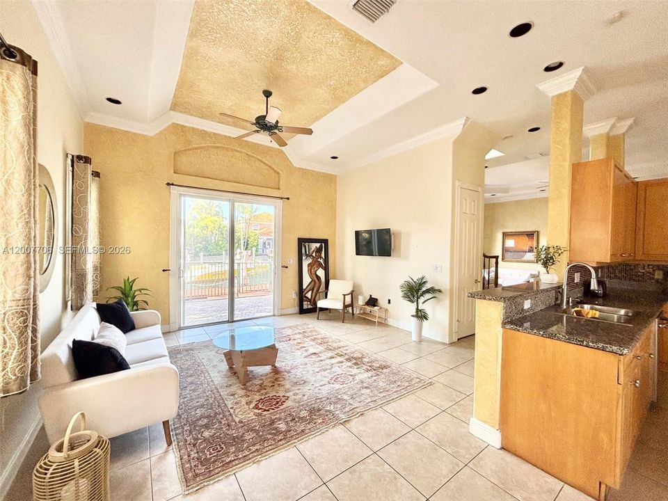En Venta: $2,599,777 (5 camas, 4 baños, 3359 Pies cuadrados)