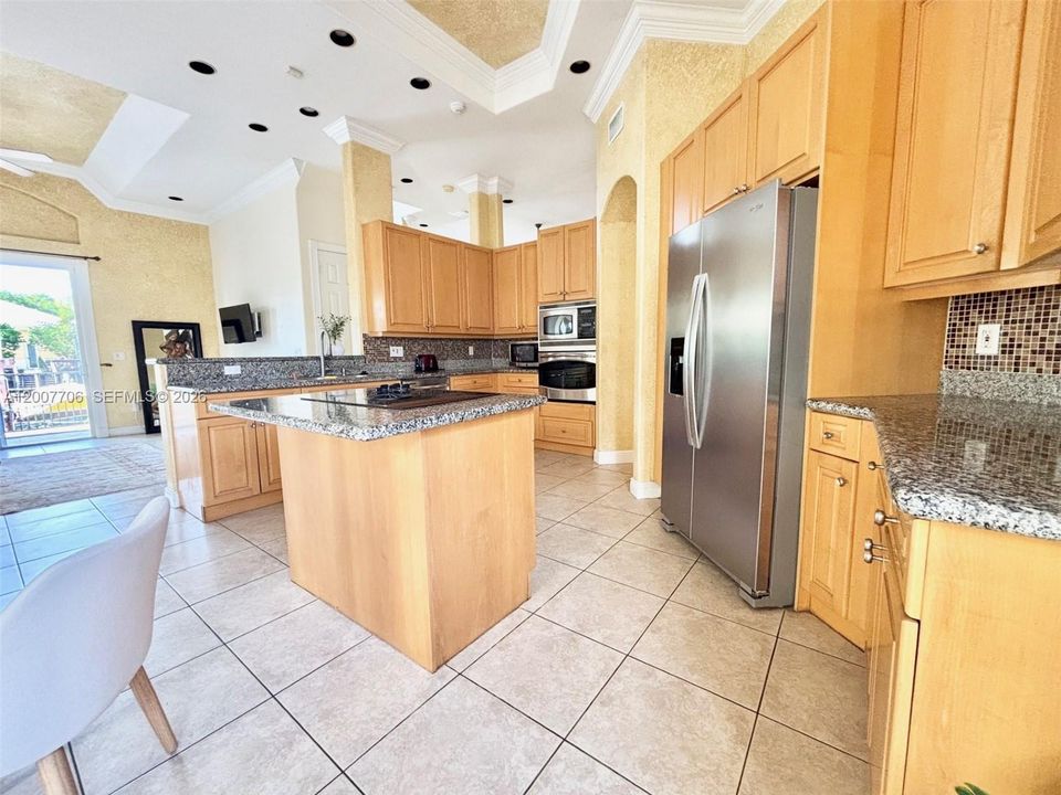 En Venta: $2,599,777 (5 camas, 4 baños, 3359 Pies cuadrados)
