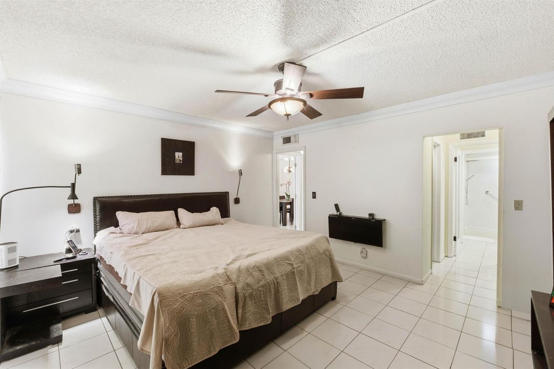 624 NW 13th St U23_033