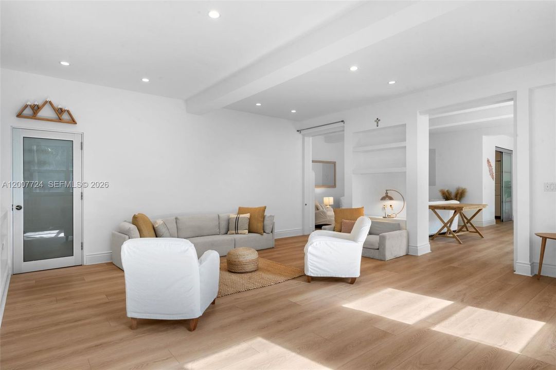 Active With Contract: $2,500,000 (4 beds, 3 baths, 1650 Square Feet)