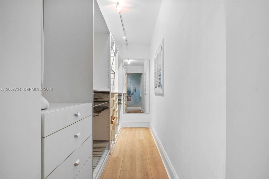 Active With Contract: $2,500,000 (4 beds, 3 baths, 1650 Square Feet)