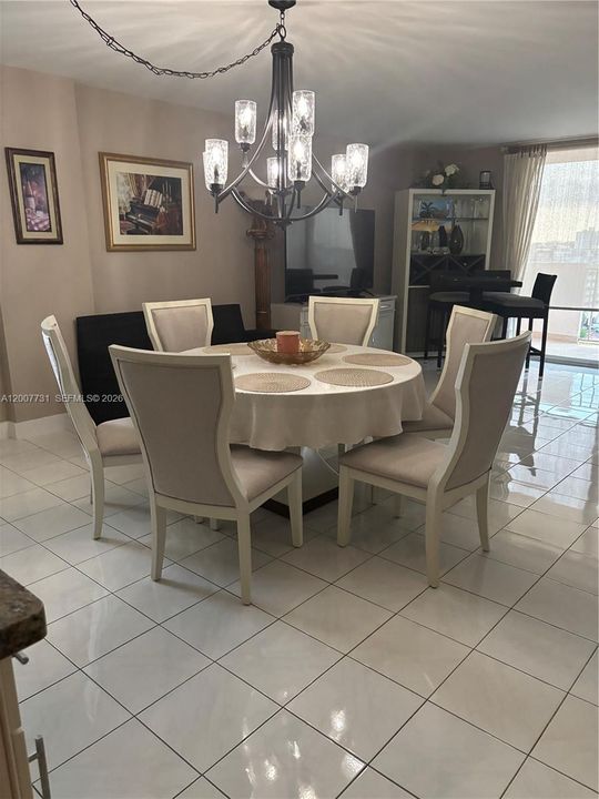 En Venta: $2,200 (1 camas, 2 baños, 1300 Pies cuadrados)