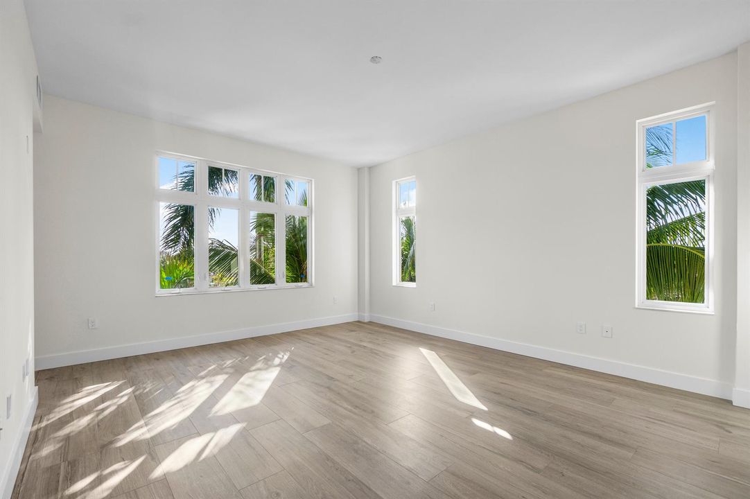 014-184LakeDrive-4301-PalmBeachShores-FL