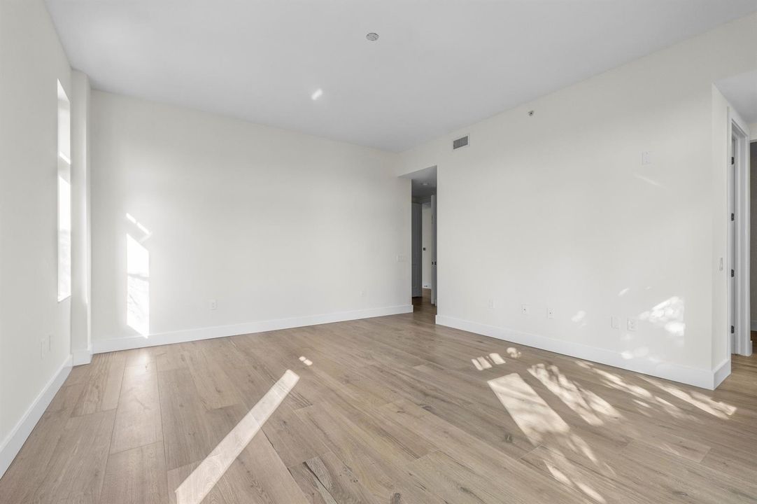 015-184LakeDrive-4301-PalmBeachShores-FL