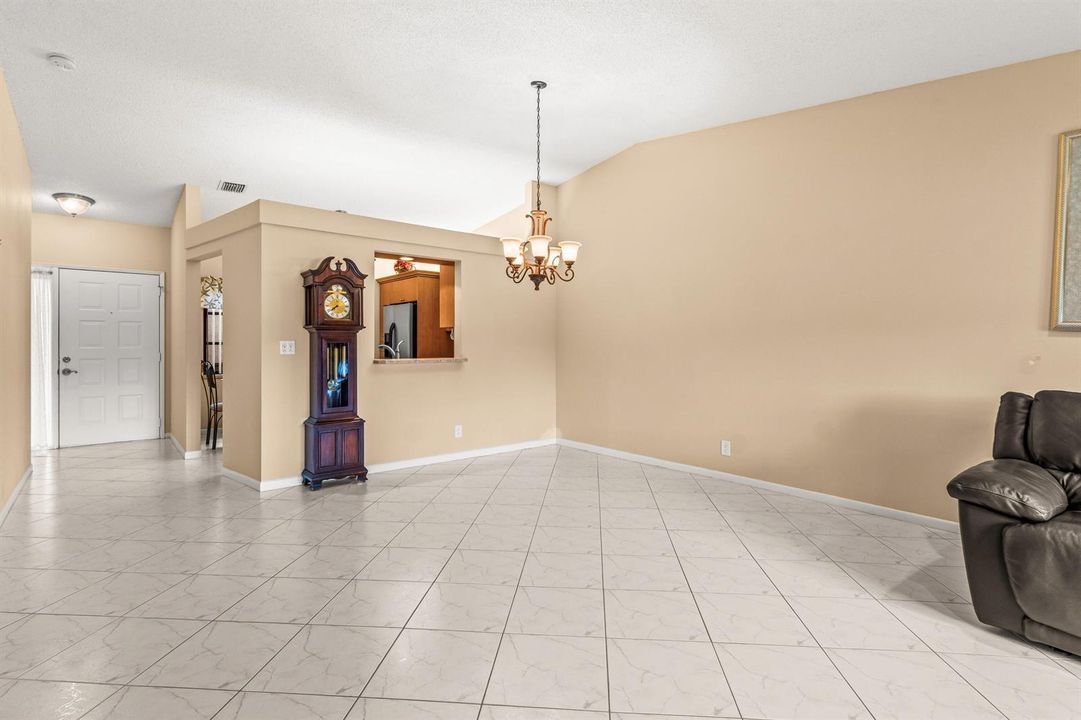 007-8241SummersongTerrace-BocaRaton-FL-3