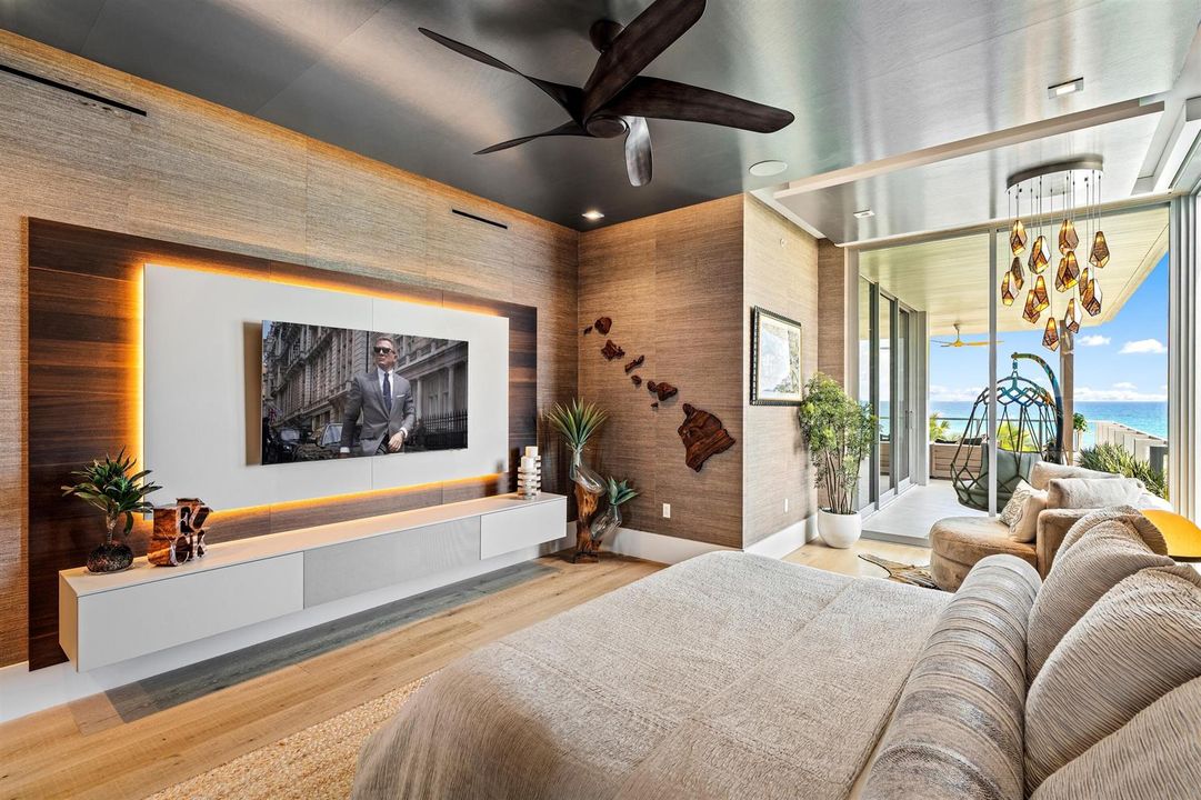 PRIMARY_BEDROOM_ANGLE_DT