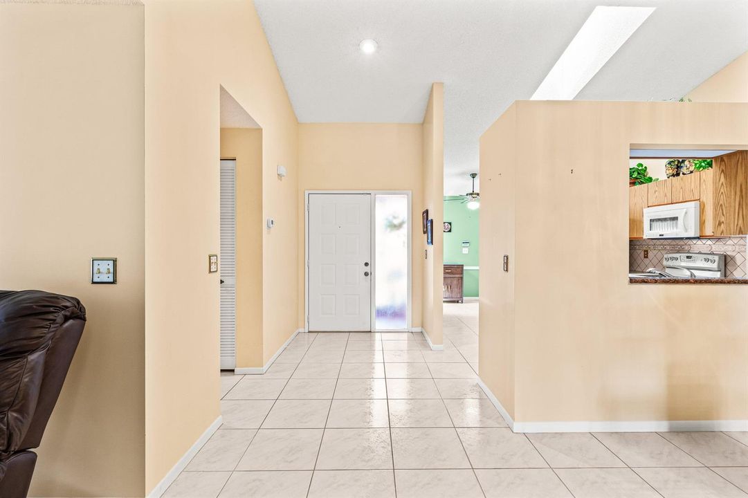 005-8356SunmeadowLane-BocaRaton-FL-33496