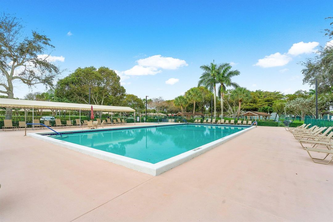 033-8356SunmeadowLane-BocaRaton-FL-33496