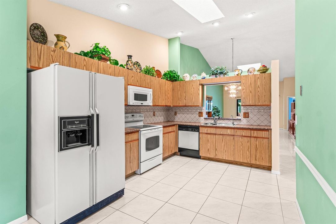 009-8356SunmeadowLane-BocaRaton-FL-33496