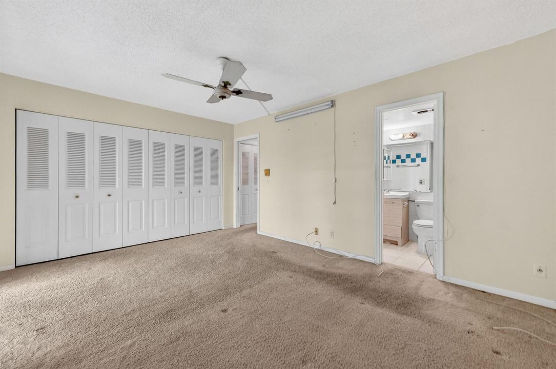13 Bedroom 03