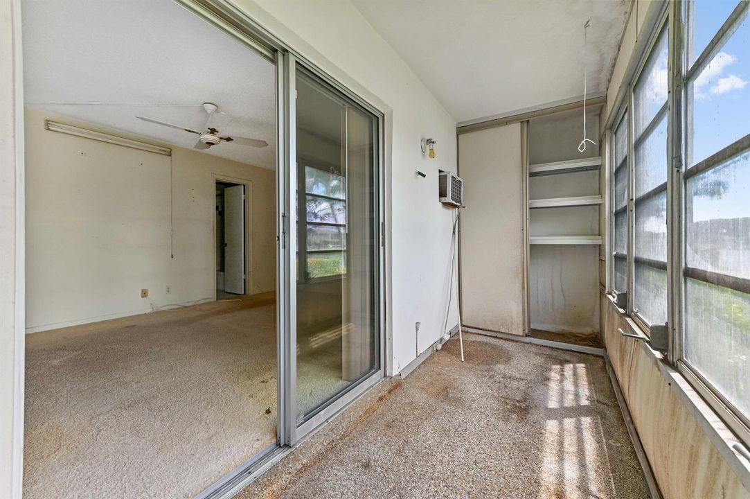 15 patio 01