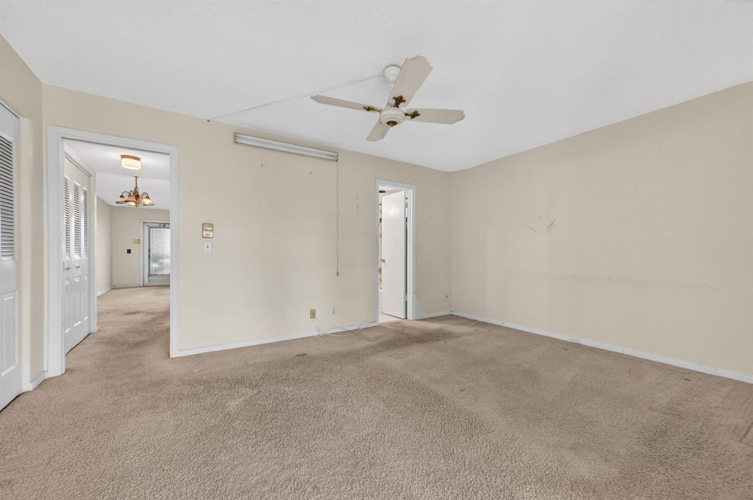 12 Bedroom 02