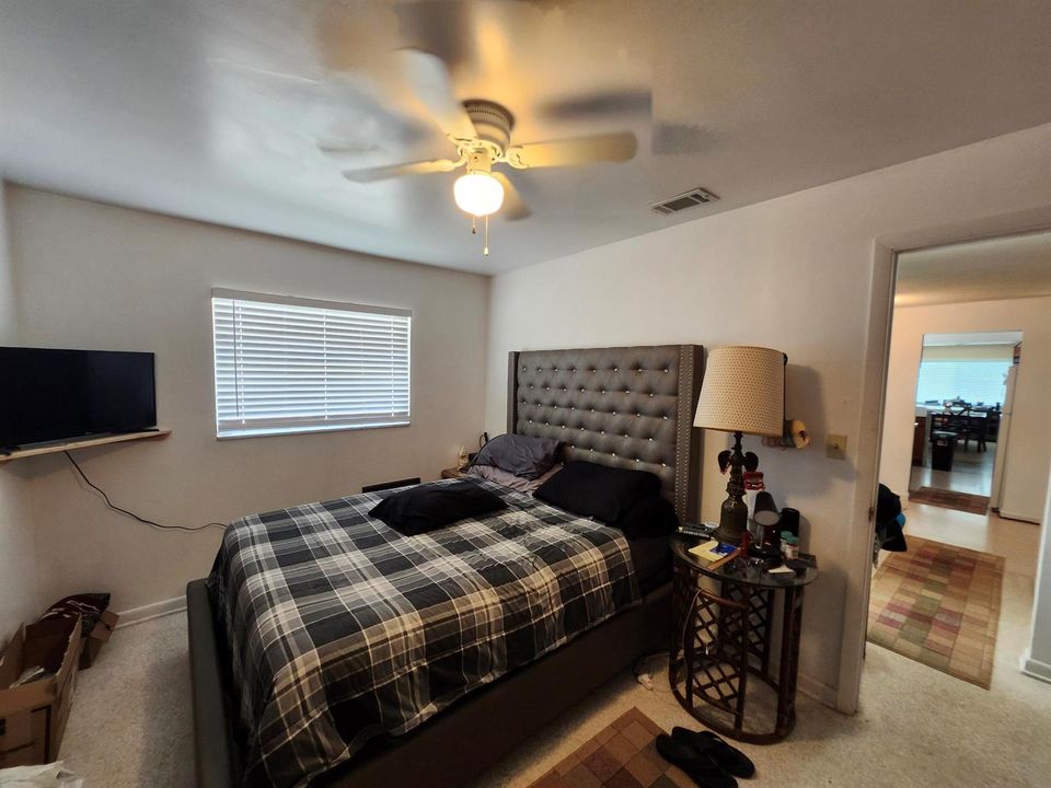 1000031771