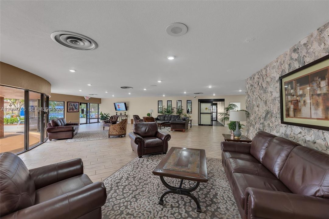 For Sale: $95,000 (2 beds, 2 baths, 960 Square Feet)