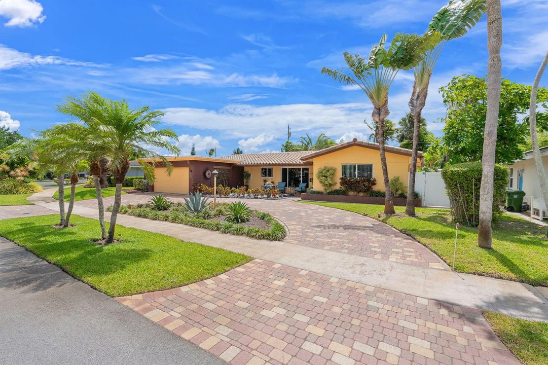2-web-or-mls-1108 NW 29th Ct, Wilton Man