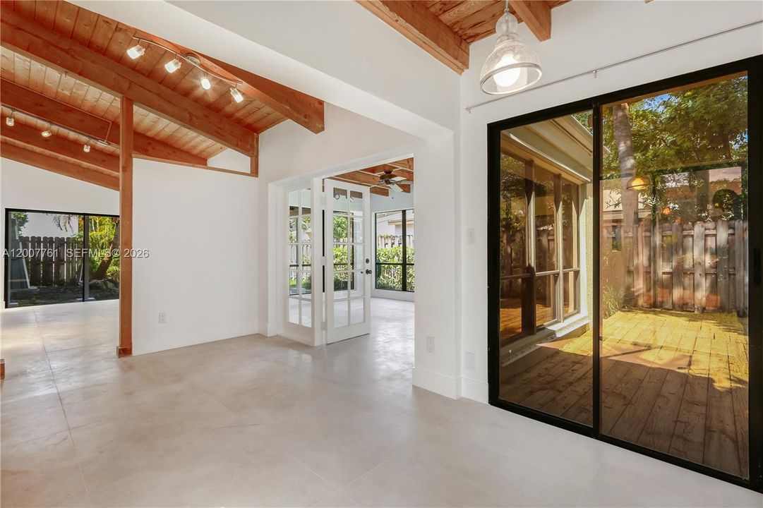Active With Contract: $4,800 (3 beds, 2 baths, 2142 Square Feet)