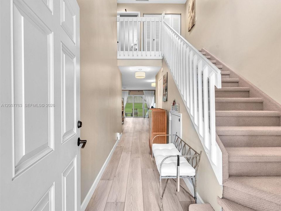 For Sale: $399,000 (2 beds, 2 baths, 1349 Square Feet)