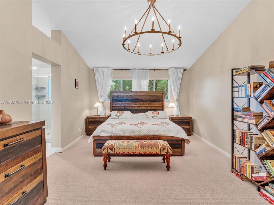 For Sale: $399,000 (2 beds, 2 baths, 1349 Square Feet)