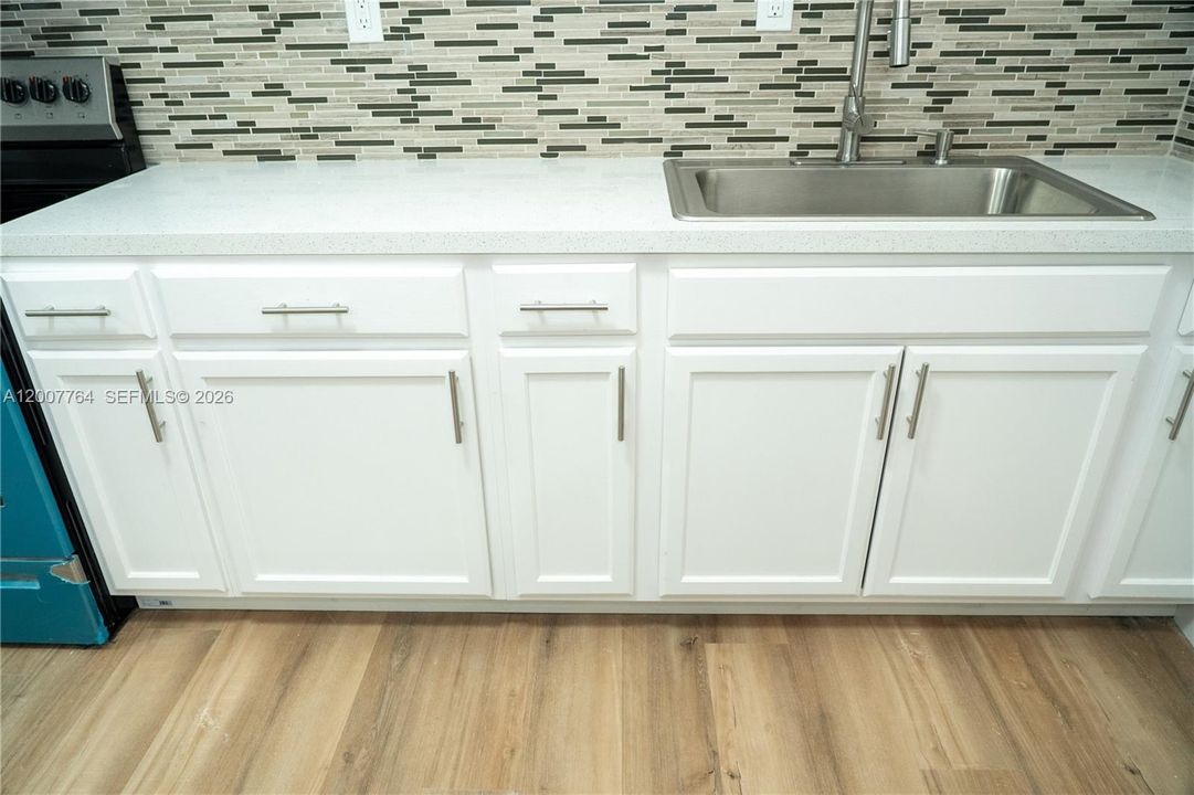 For Rent: $3,500 (3 beds, 1 baths, 1650 Square Feet)