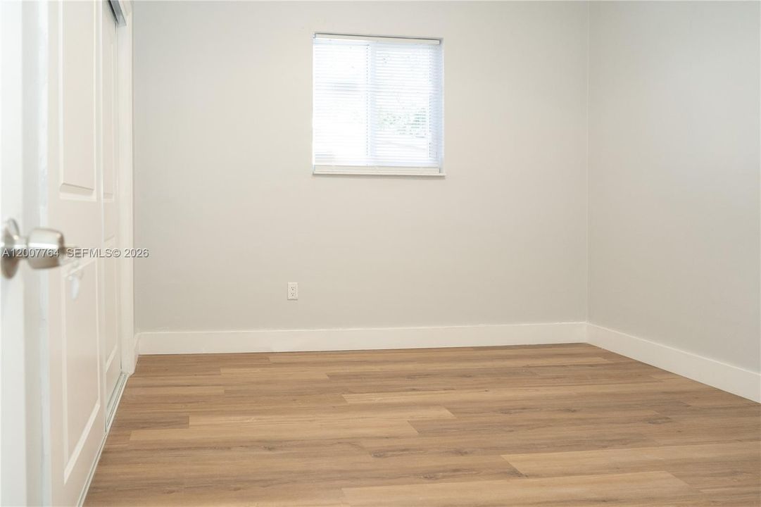 For Rent: $3,500 (3 beds, 1 baths, 1650 Square Feet)