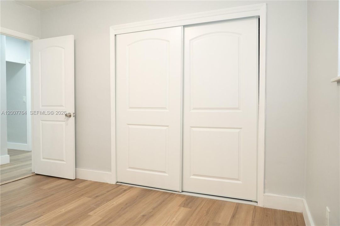 For Rent: $3,500 (3 beds, 1 baths, 1650 Square Feet)