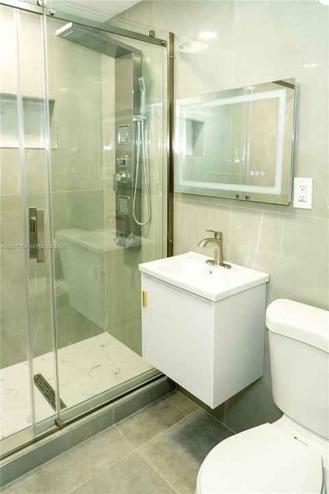 For Rent: $3,500 (3 beds, 1 baths, 1650 Square Feet)