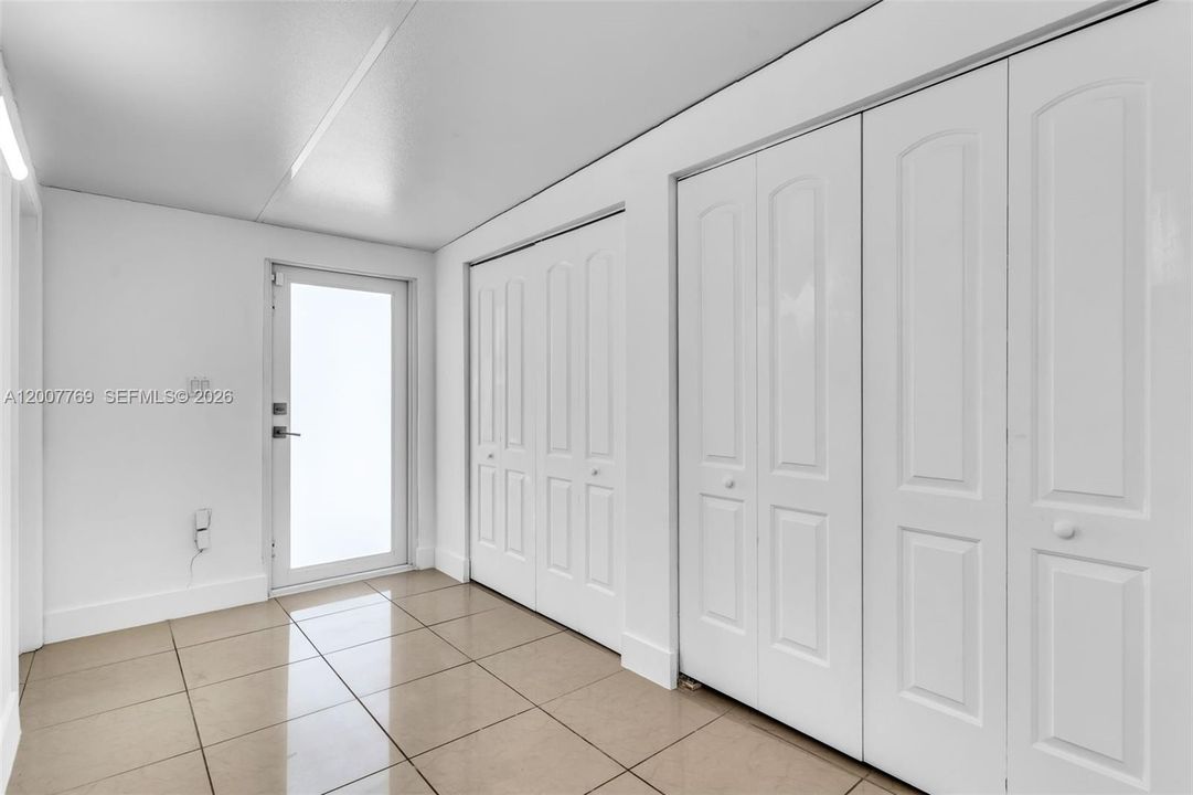 Vendido Recientemente: $750,000 (3 camas, 2 baños, 1824 Pies cuadrados)