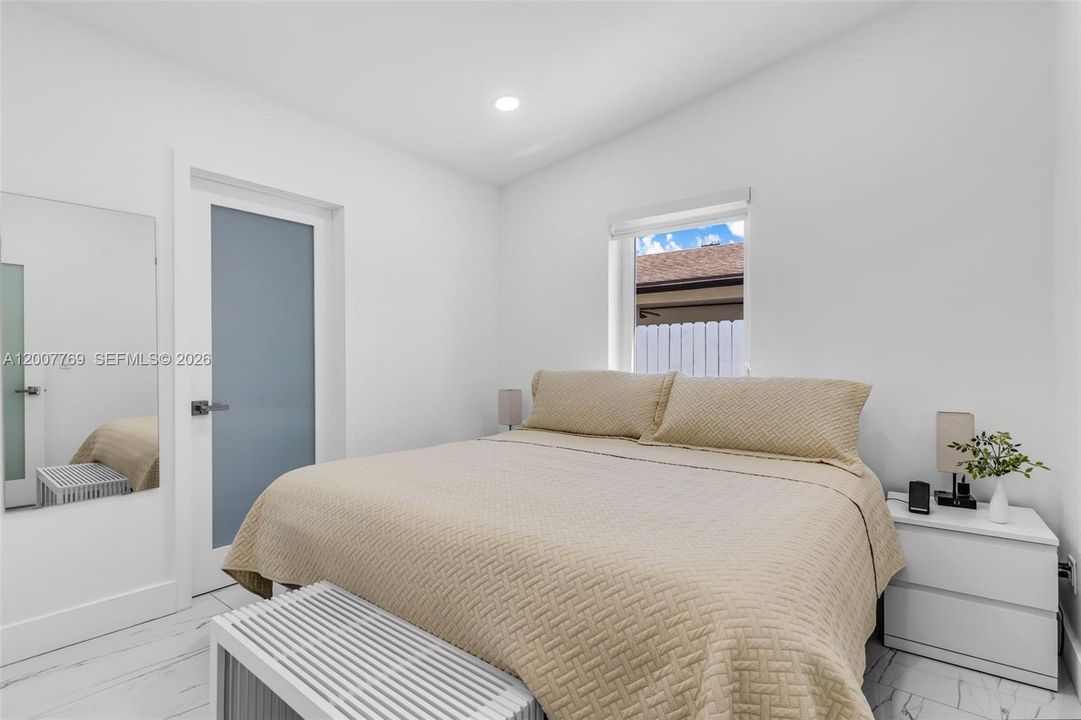 Vendido Recientemente: $750,000 (3 camas, 2 baños, 1824 Pies cuadrados)