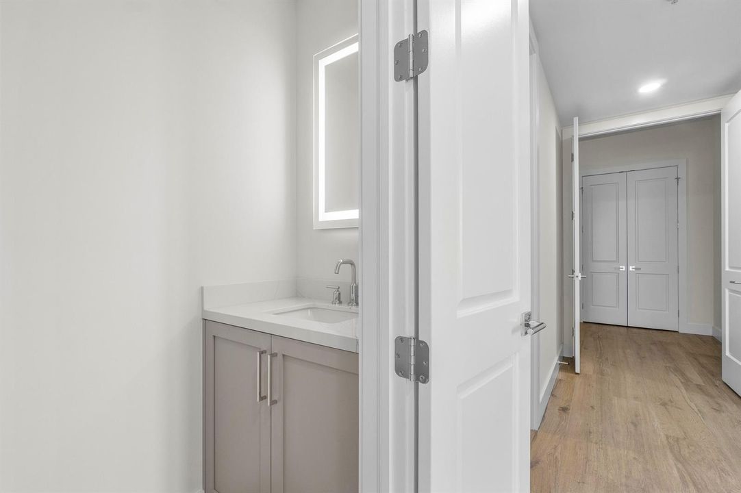 024-184LakeDrive-4301-PalmBeachShores-FL