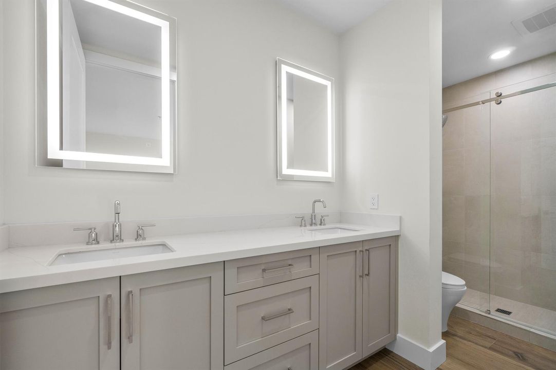 023-184LakeDrive-4301-PalmBeachShores-FL