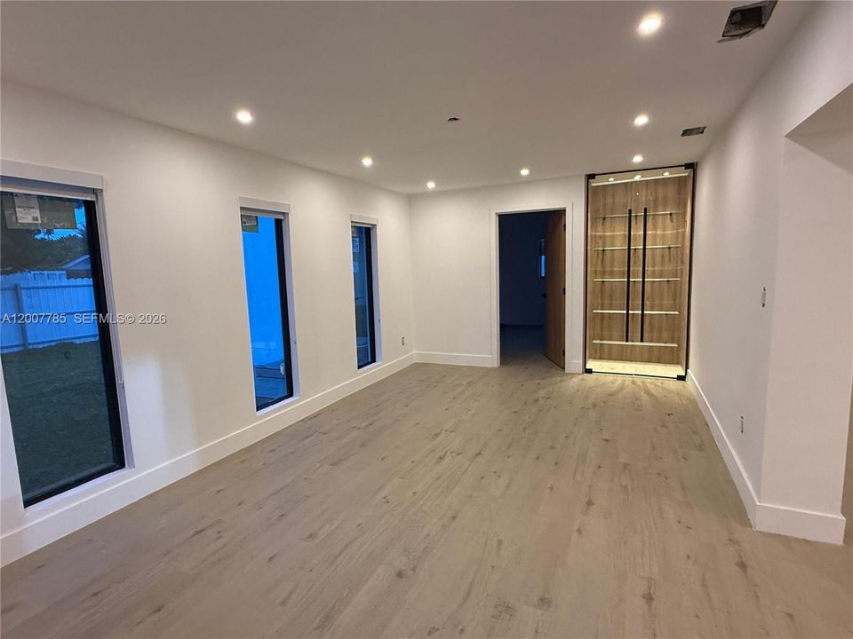 Active With Contract: $1,200,000 (4 beds, 3 baths, 1849 Square Feet)