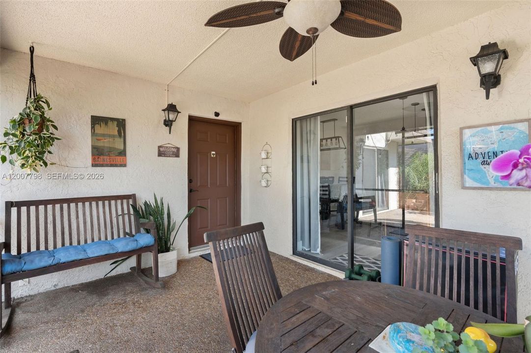 For Sale: $365,000 (3 beds, 2 baths, 1434 Square Feet)