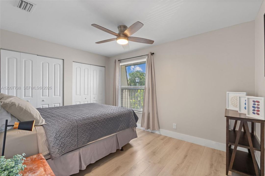 For Sale: $365,000 (3 beds, 2 baths, 1434 Square Feet)